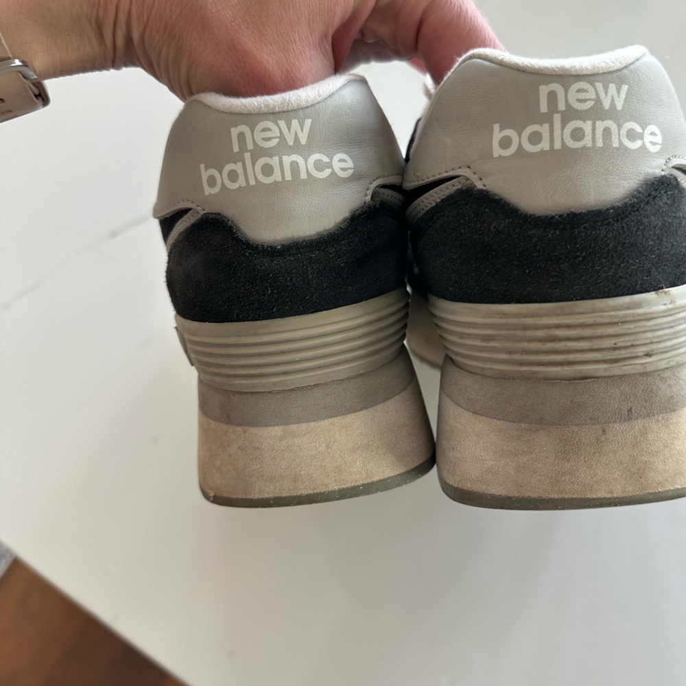 New Balance 574+ women's size 10.5 black and white - Picture 4 of 6
